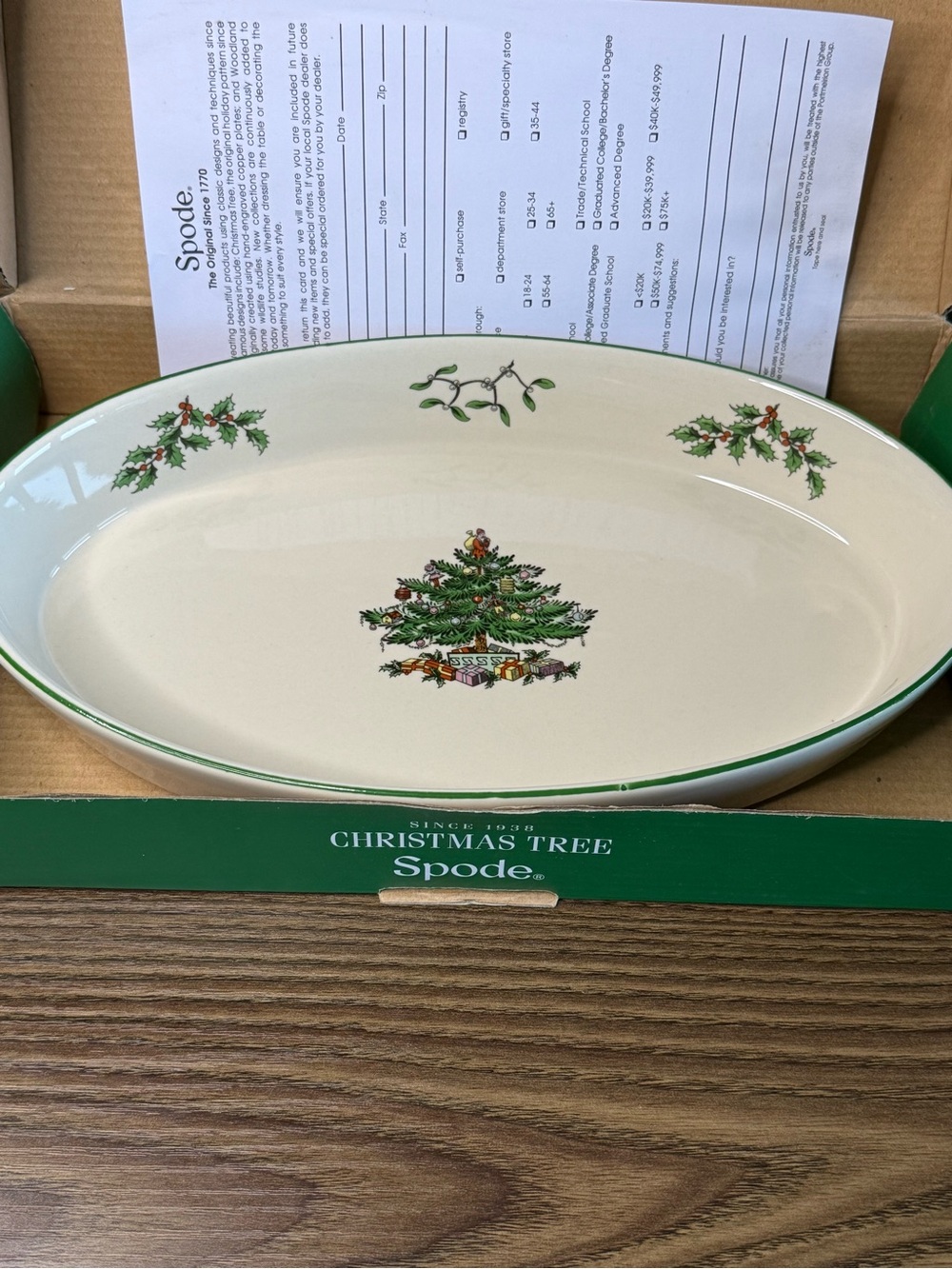Spode NEW Christmas Tree Oval Dish W/Green Trim 10.25” Open Box